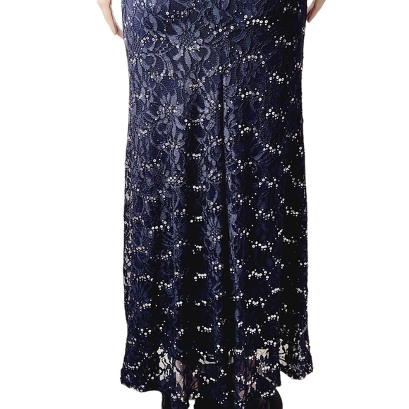 B. Darlin Blue Formal Deep V Sheer Back Maxi Sequin Dress Size: 1/2 - Picture 9 of 13